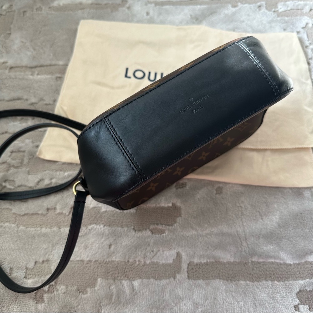 Authentic/ Pre-loved LOUIS VUITTON Monogram Saintonge - Picture 12 of 12